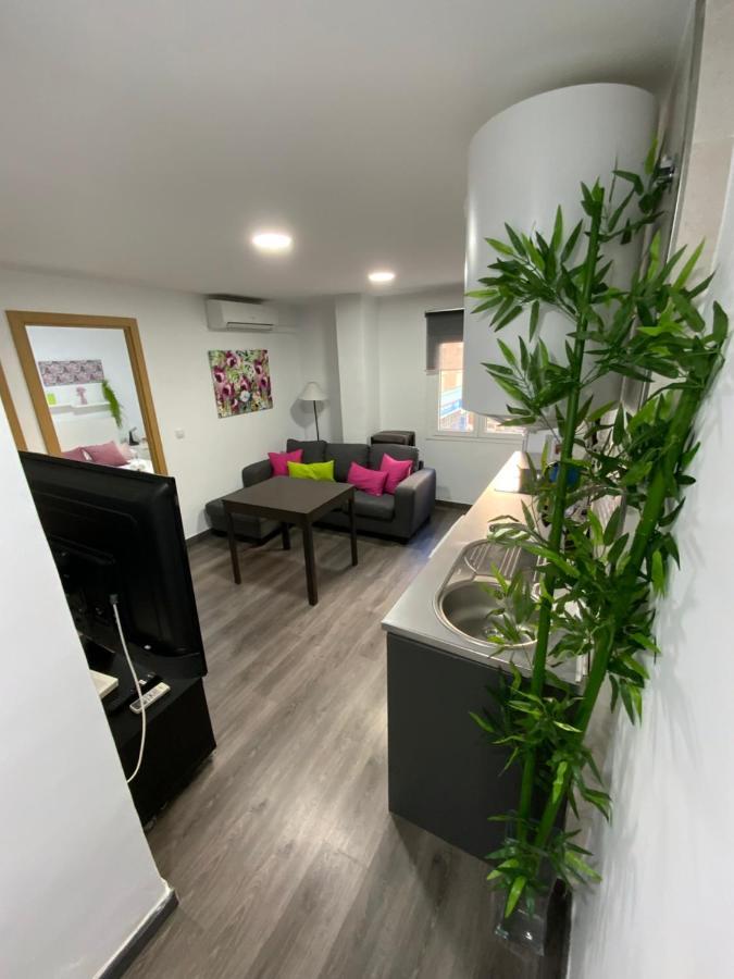 Reyna Apartamentos มาลากา ภายนอก รูปภาพ